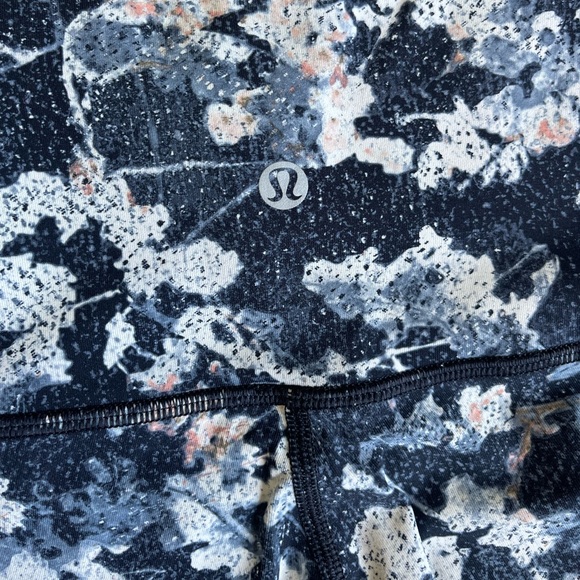 Lululemon leggings - Picture 3 of 4